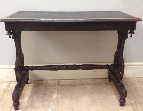 MID VICTORIAN SIDE TABLE